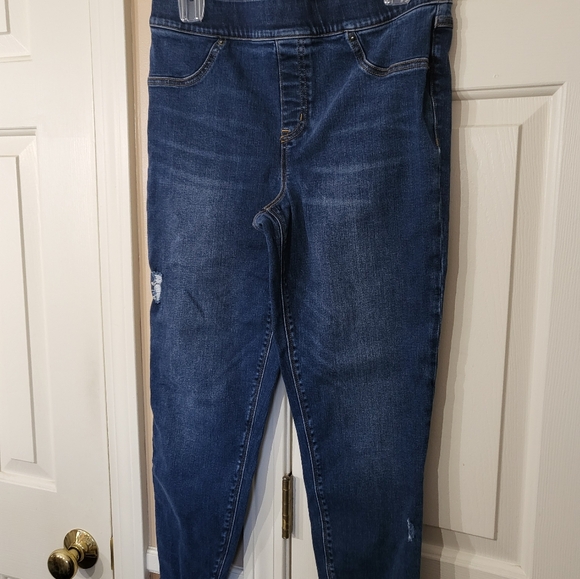 Spanx pull on leggings L Destruction on legs - Picture 3 of 4